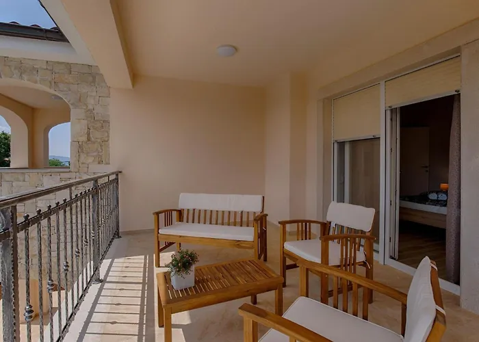 Holiday home Haus In Mit Privatem Pool By Interhome Pinezici (Krk)