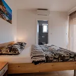 Haus In Mit Privatem Pool By Interhome * Pinezići