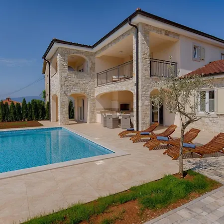Дом отдыха Haus In Mit Privatem Pool By Interhome *