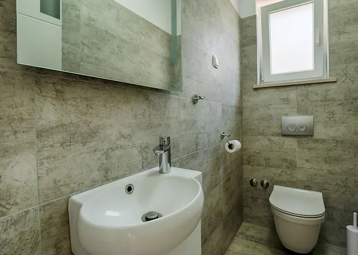 Haus In Mit Privatem Pool By Interhome * Pinezići