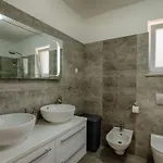 Haus In Mit Privatem Pool By Interhome 度假居 *
